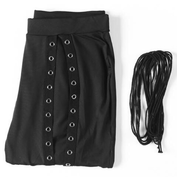 NEW! Lace-up Leggings - Picture 6 of 7